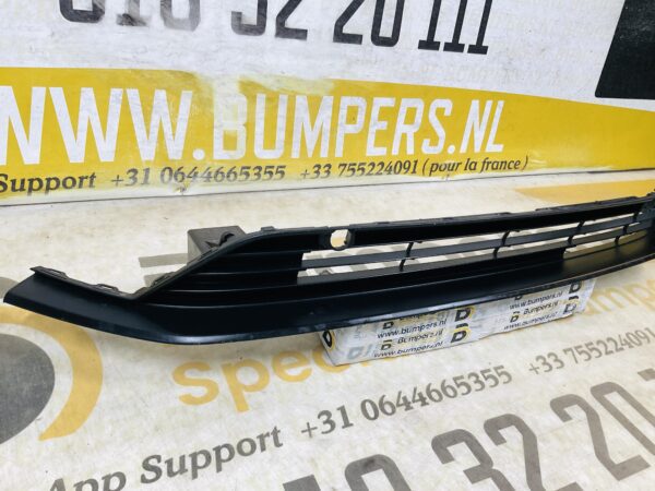 Grill Honda Jazz 71151-TZB-G0 Bumper Grill 2-R4-11825