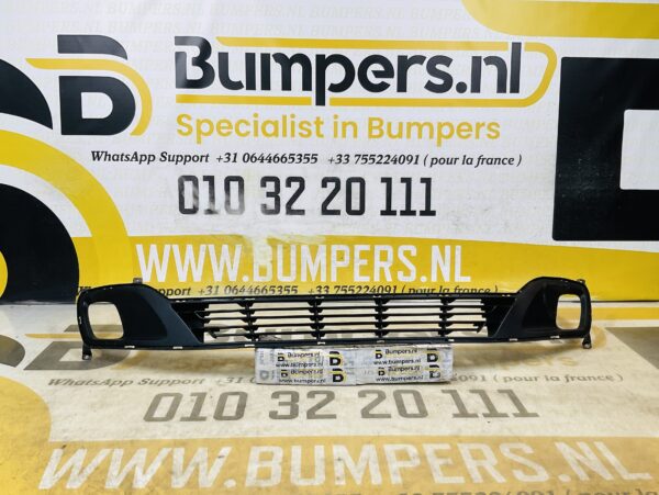 Grill Rooster Kia Venga 86561-1P000  Voorbumper Rooster 2-L9A-11838