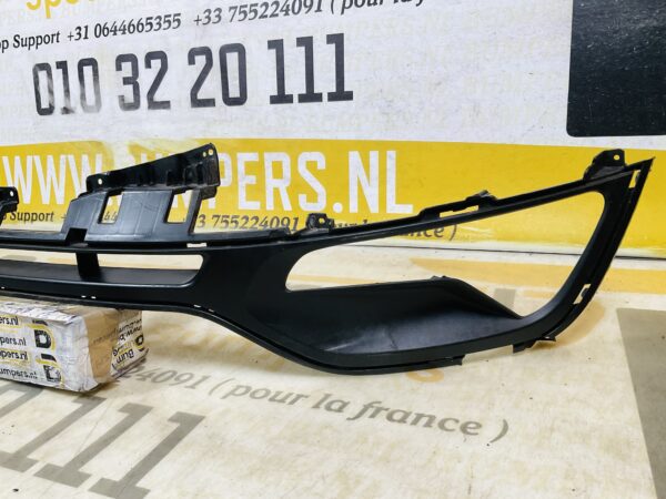 Grill Rooster Kia Sportage 2010-2015 86561-3U000  Voorbumper Rooster 2-L9A-11839