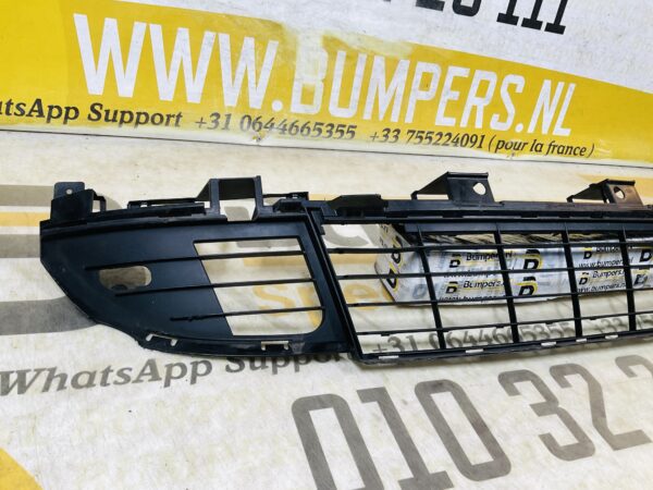 Grill Rooster Renault Scenic MK3 2009-2016 Voorbumper Rooster 2-L9A-11840