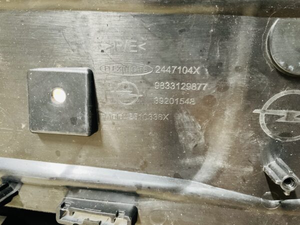 BUMPER Opel Vivaro 9833129877 VOORBUMPER 1-G5-11866z