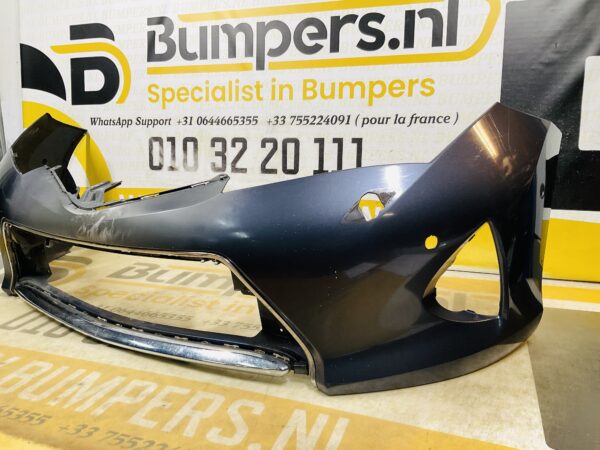 BUMPER Toyota Auris 6xpdc kls 2012-2015  VOORBUMPER 2-D3-11875z