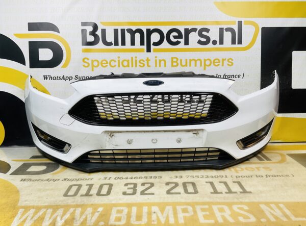 BUMPER Ford Focus MK3 Facelift 2011-2016 VOORBUMPER 1-D10-11910z