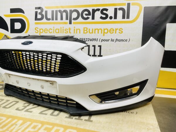 BUMPER Ford Focus MK3 Facelift 2011-2016 VOORBUMPER 1-D10-11910z