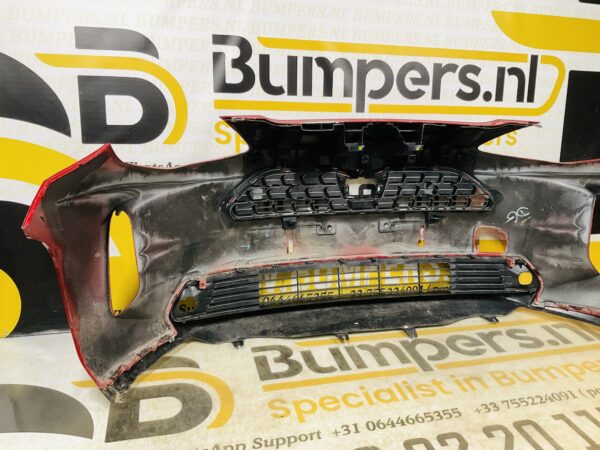 BUMPER Toyota Yaris Cross 2022-2024  VOORBUMPER 2-D5-11949z