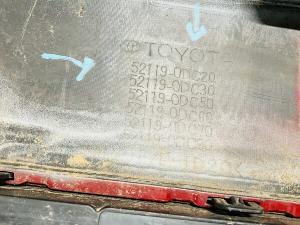 BUMPER Toyota Yaris Cross 2022-2024  VOORBUMPER 2-D5-11949z