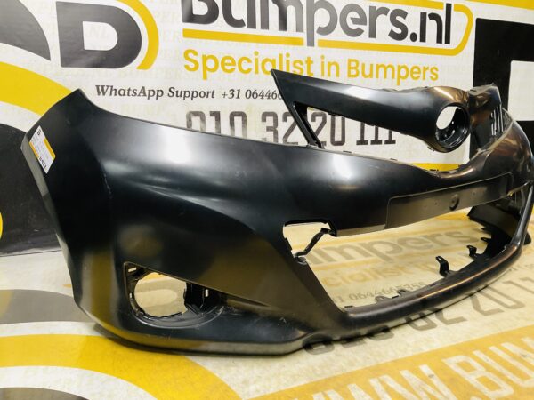BUMPER Toyota Yaris 2011-2014  VOORBUMPER 2-D2-11982z