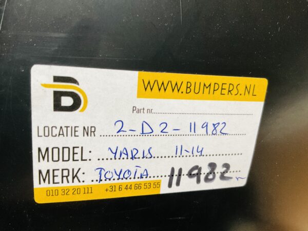 BUMPER Toyota Yaris 2011-2014  VOORBUMPER 2-D2-11982z