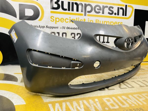 BUMPER Toyota Aygo 2005-2008  VOORBUMPER 2-D1-11983z