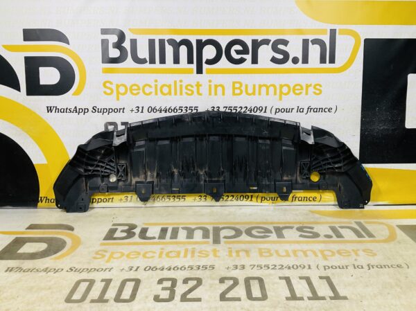 Onderplaat Mercedes A Klasse W176 AMG A1768850736 Bumperlip 2-L4-12007