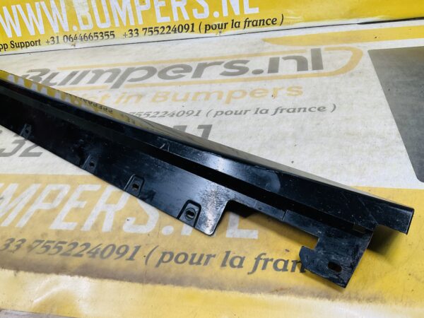 Zijskirt BMW 1 Serie F40 F44  51777461381 Rechts Skirt Dorpel 2-L1-12012z