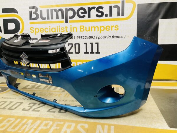 BUMPER Suzuki Celerio 2014-2023 VOORBUMPER 2-E8-12023z ( GRILL ONTBREEKT 13-1-25)