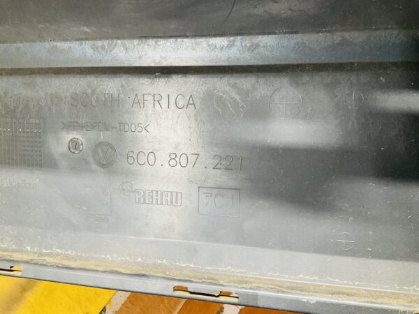 BUMPER Volkswagen Polo 6C 4xpdc 2013-2017 VOORBUMPER 1-C4-12033z