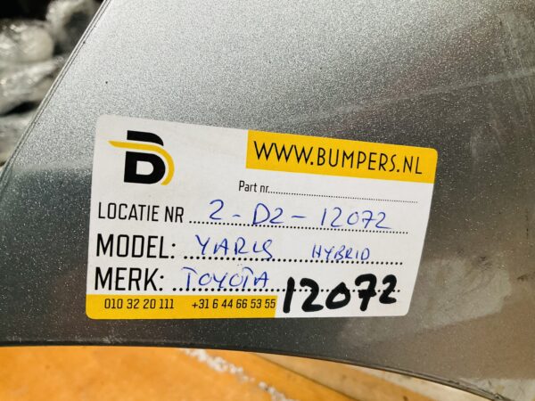 BUMPER Toyota Yaris  Hybrid  VOORBUMPER 2-D2-12072z