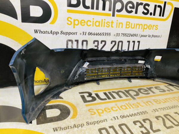 BUMPER Toyota Auris Facelift 2012-2015 geen pdc VOORBUMPER 2-D3-12094z
