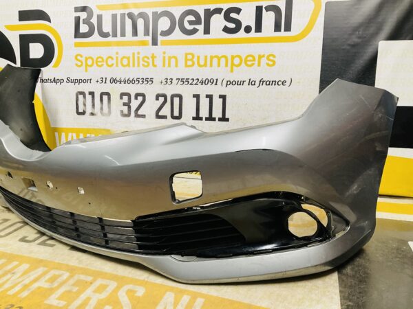BUMPER Toyota Auris 2016-2021 VOORBUMPER 2-D3-12095z