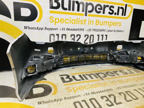 BUMPER Toyota Auris 2016-2021 VOORBUMPER 2-D3-12096z