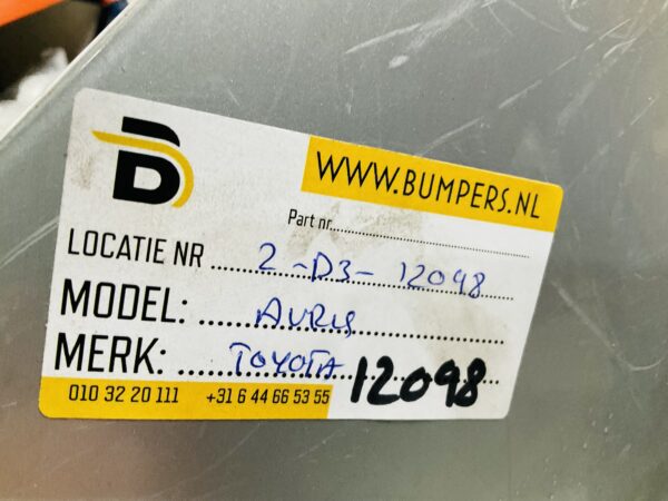 BUMPER Toyota Auris 2016-2021 VOORBUMPER 2-D3-12098z