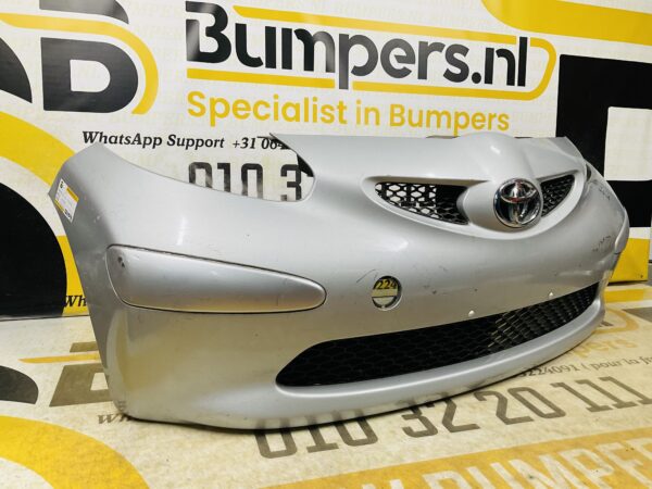 BUMPER Toyota Aygo 2008-2012 VOORBUMPER 2-D1-12104z