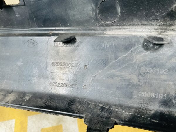 BUMPER Dacia Duster 2010-2015 620220030R VOORBUMPER 1-G3-12112z