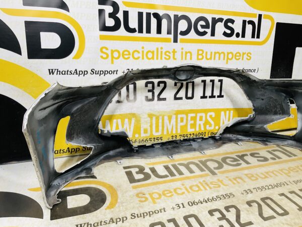 BUMPER Toyota Yaris 2019-2023 VOORBUMPER 2-D3-12116z