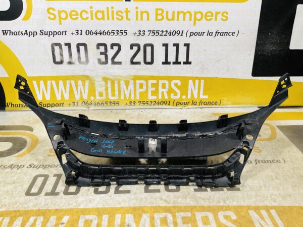 Grill Houder Peugeot 3008 2016-2021 9814278877 Bumper Gril 2-P4-12155