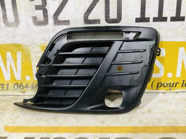 Rooster Opel Vivaro 2017-2023 Rechts 9811823877 Bumper Rooster 2-P4-12157