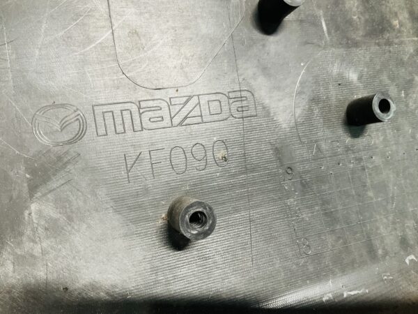 BUMPER Mazda 2 KF090 VOORBUMPER 2-B9-12177z