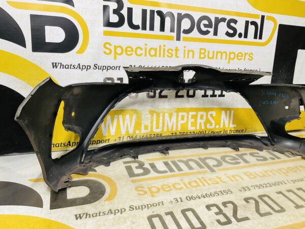 Bumper Toyota Yaris Facelift pdc 2017-2019 Voorbumper 2-D2-12182