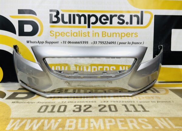 Bumper Volvo V40 Normaal geen pdc Voorbumper 1-E2-12184