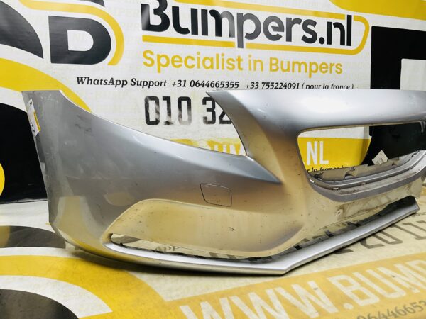 Bumper Volvo V40 Normaal geen pdc Voorbumper 1-E2-12184