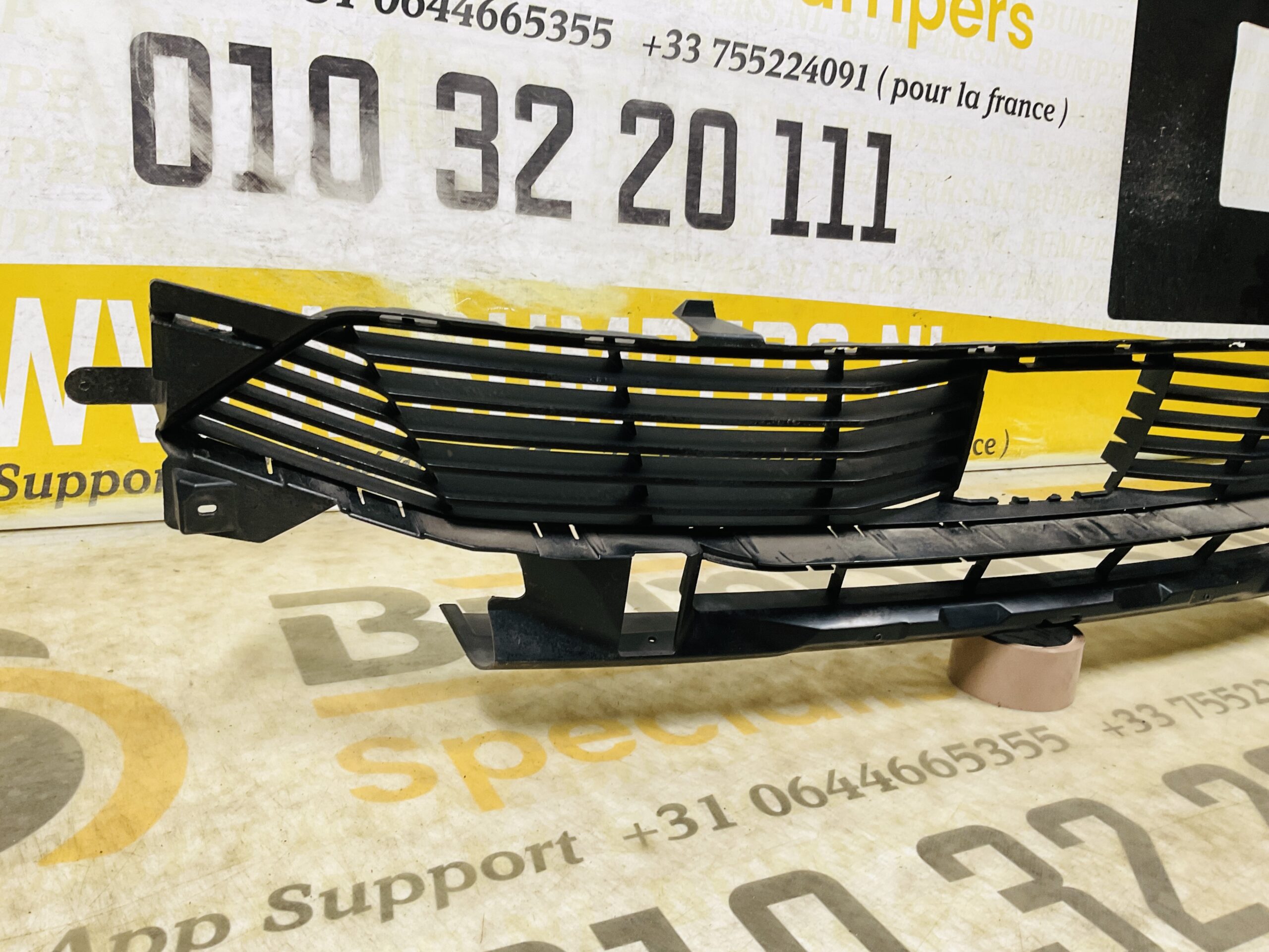Grill Peugeot 5008 2016-2020 Bumpergrill 2-M4-12284