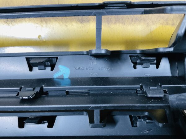 Grill Volkswagen Golf 6 5K0853651AG Bumpergrill 2-M4-12285
