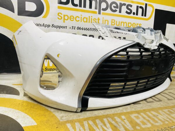 Bumper Toyota Yaris 3 pdc 2014-2017 Voorbumper 2-D2-12286