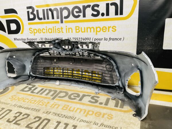 Bumper Toyota Yaris 3 pdc 2014-2017 Voorbumper 2-D2-12286