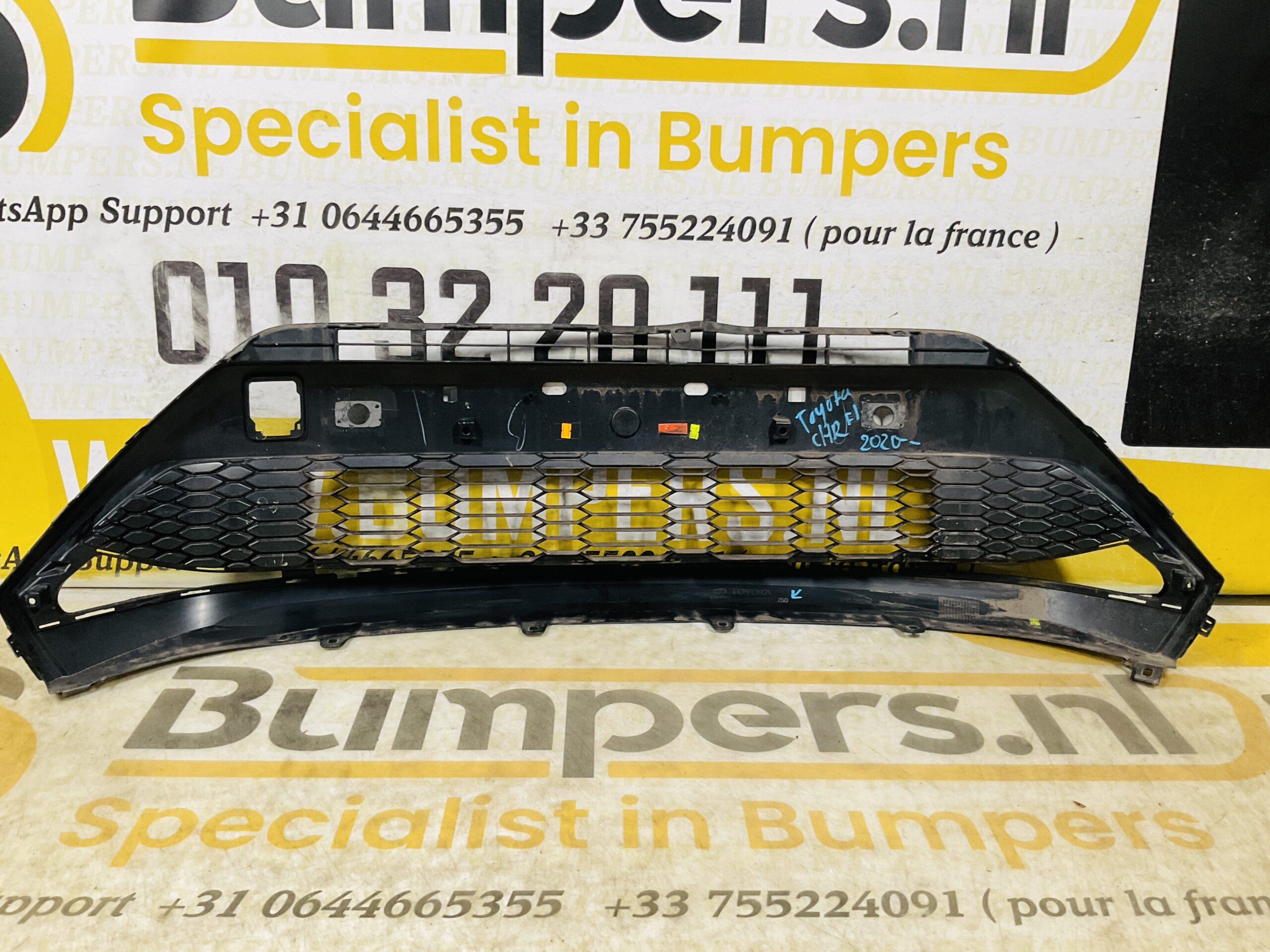 Grill Toyota CHR 52129-F4110 Bumper grill 2-R8-12291