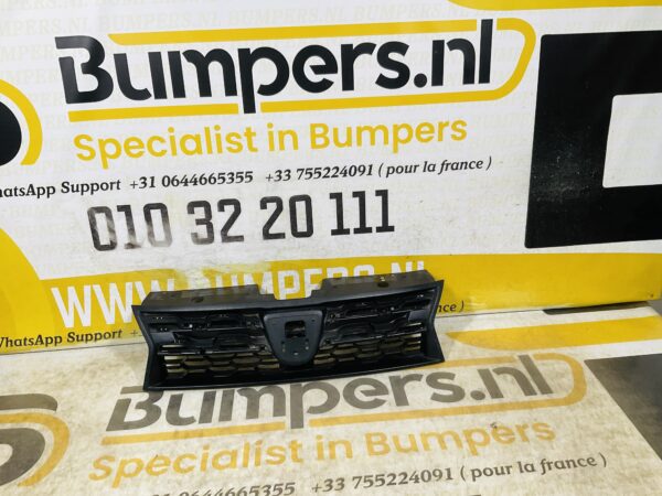 Grill Dacia Duster  623100838R Bumper Grille 2-M2-12301