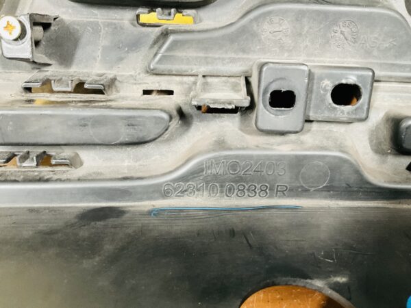 Grill Dacia Duster  623100838R Bumper Grille 2-M2-12301