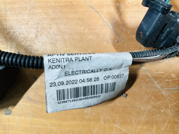 Grill Logo Volvo XC90 XC 90 D34046086001 32356715 Voorbumper kabel 2-M4-12240