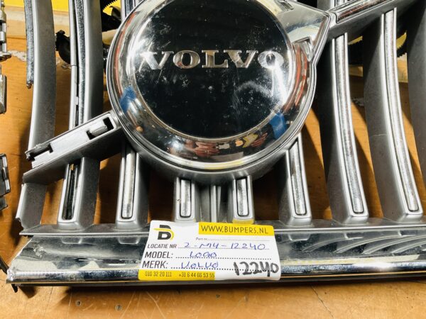 Grill Logo Volvo XC90 XC 90 D34046086001 32356715 Voorbumper kabel 2-M4-12240