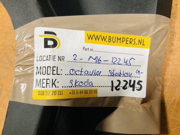 Diffuser Skoda Octavia Station 5E6807521 Achterbumperlip 2-M6-12245