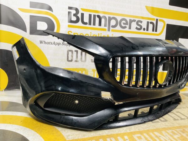 BUMPER Mercedes CLA W117 AMG Facelift  6xpdc 2016-2019 VOORBUMPER 1-A5-8568z