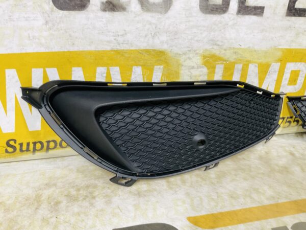 Grill Rooster Mercedes CLA W117  A1178857500 Voorbumper Rooster 2-P6-12402