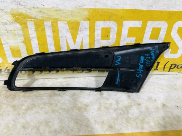 Rooster Volkswagen Sharan 7N0853666B Mistlamprooster 2-P6-12420