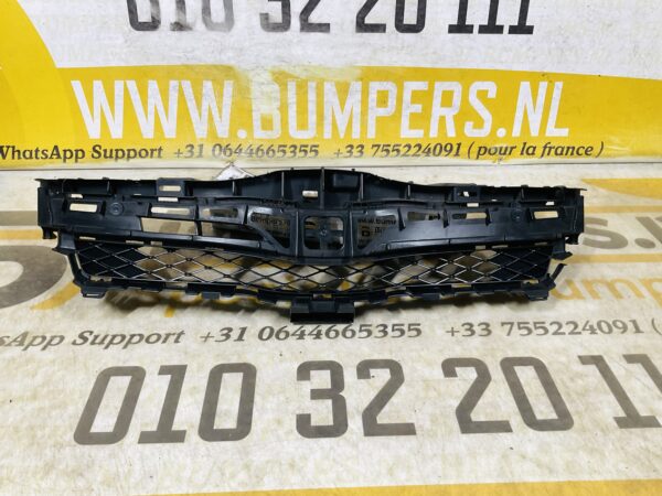 Grill Toyota Auris Hybrid 2008-2012 53114-02220 Voorbumper Grill 2-P6-12425