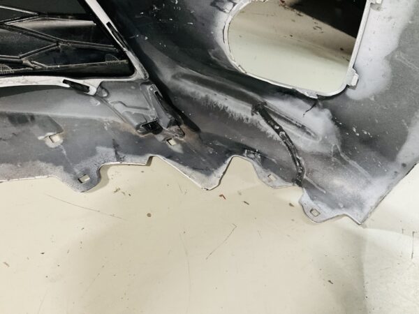 BUMPER Toyota Yaris Facelift 2017-2021 VOORBUMPER 2-D2-7621z
