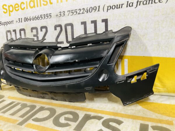 Rooster Opel Corsa D Grill 2007-2010 13179940 Grill Bumper Rooster 2-M4-12429