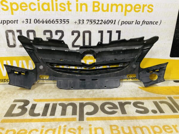 Rooster Opel Corsa D Grill 2007-2010 13179940 Grill Bumper Rooster 2-M4-12429