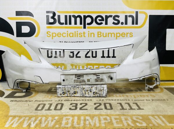 BUMPER Peugeot 2008 1803198X VOORBUMPER 2-J5-12445