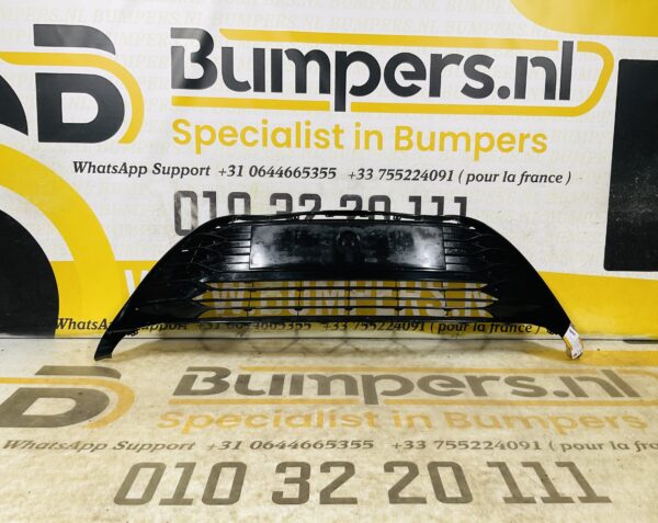 Grill Toyota Yaris 3 Facelift 531020D13D Voorbumper grille 2-R5-12485